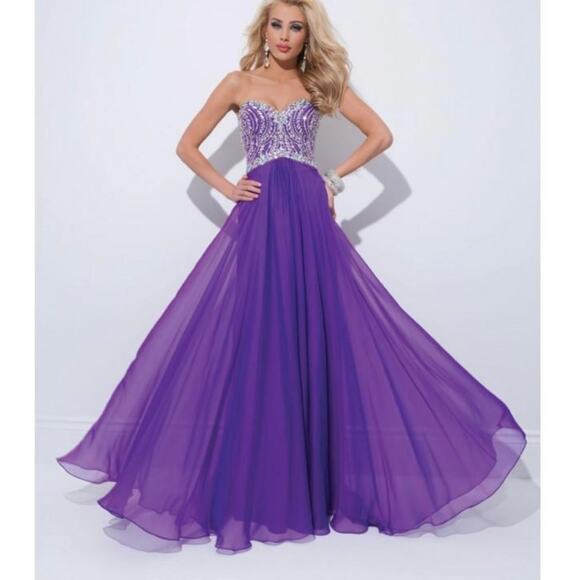 TONY BOWLS Paris Purple Jeweled Formal Prom Gown 114713 Size 6 - Picture 1 of 5